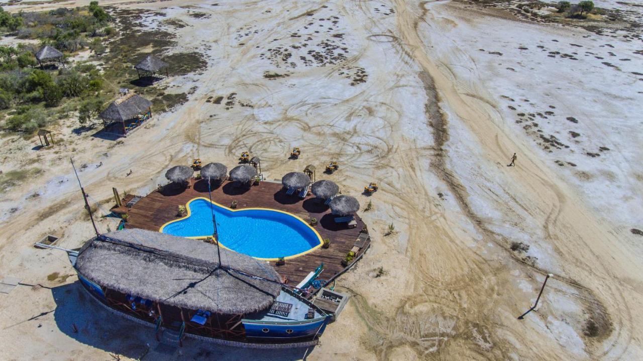 Cap Kimony Hotel Morondava Kültér fotó