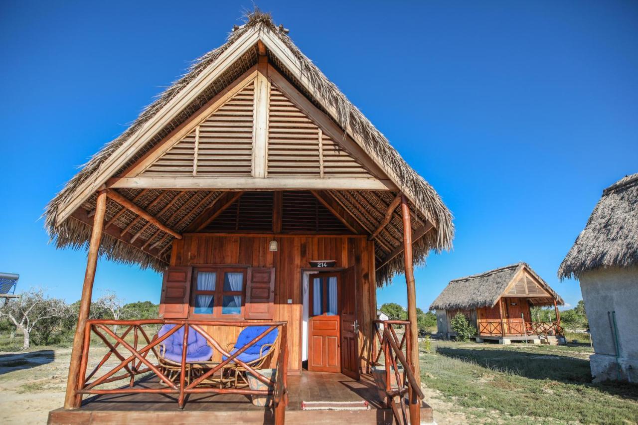 Cap Kimony Hotel Morondava Kültér fotó