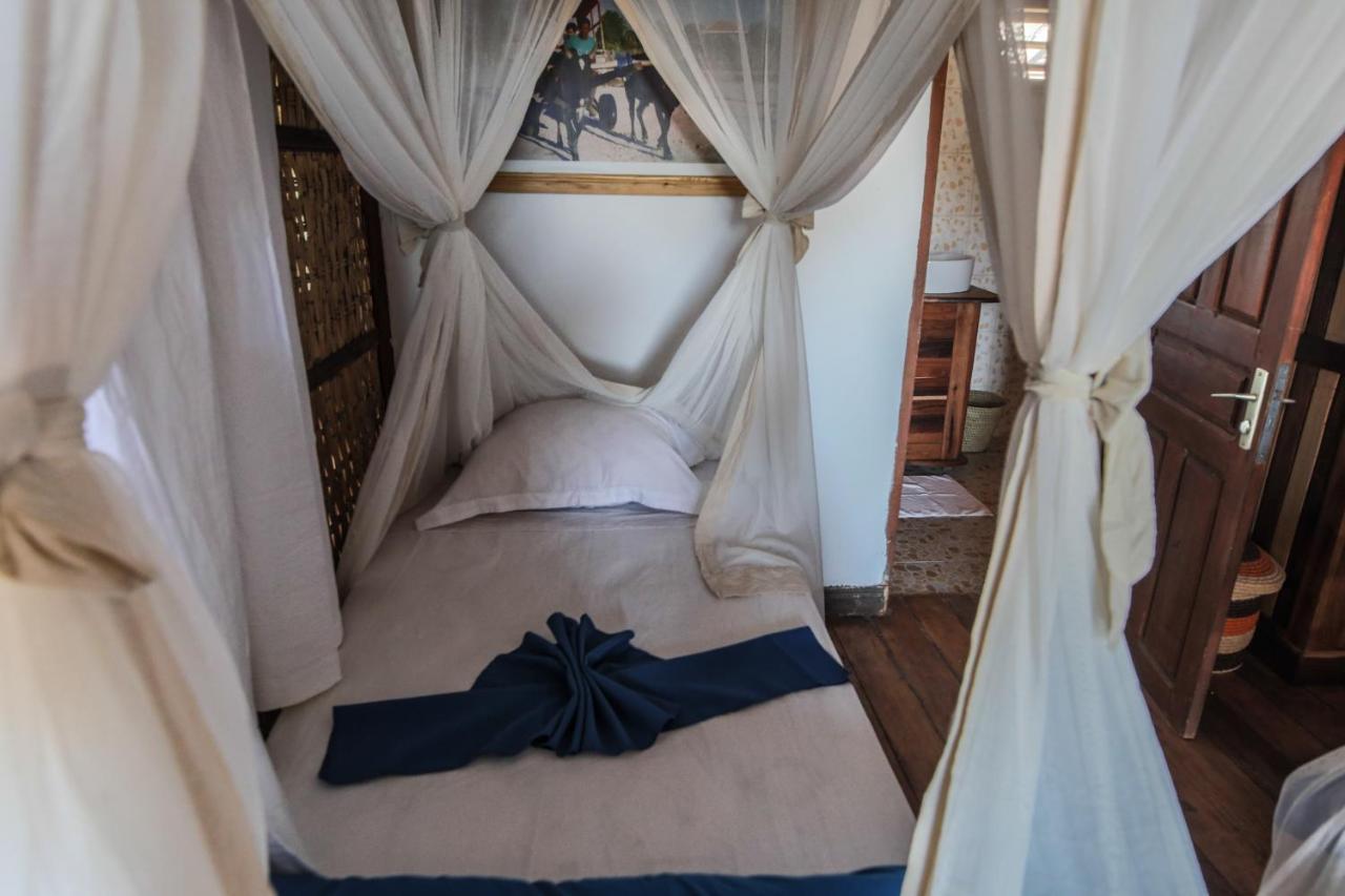 Cap Kimony Hotel Morondava Kültér fotó